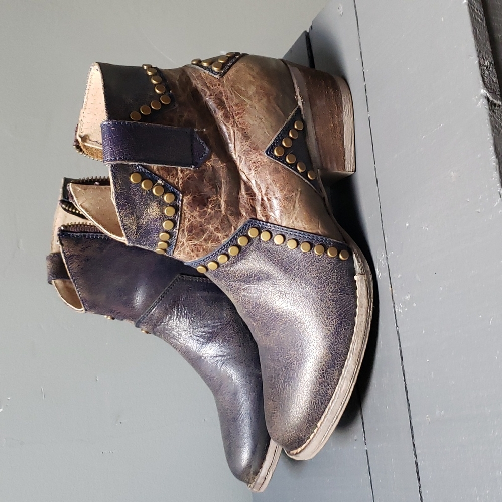 Women's Circle G boots size 7.5